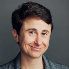 Emily Corwin Headshot